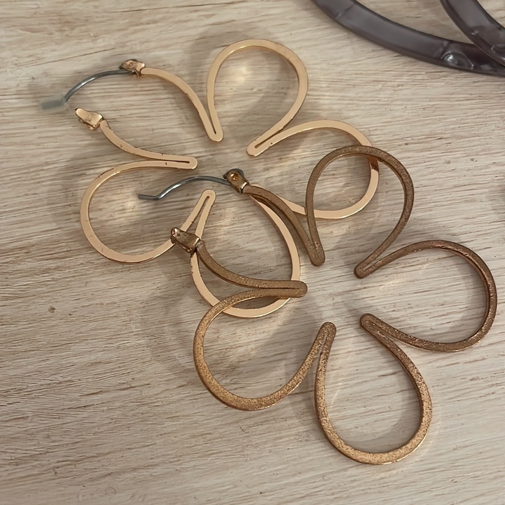 Earring Bundle - Picture 4 of 4